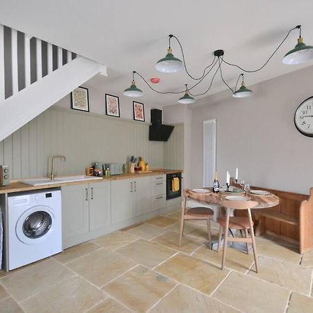 St Nicholas Corner - A New Unique Town Centre Home كينغز لين المظهر الخارجي الصورة