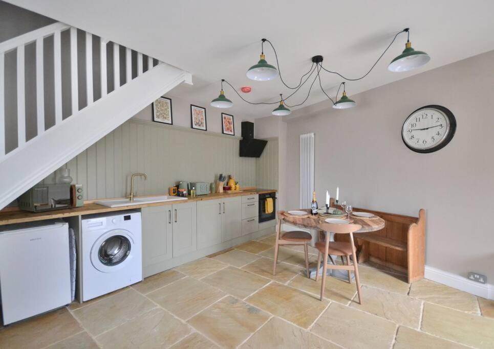 St Nicholas Corner - A New Unique Town Centre Home كينغز لين المظهر الخارجي الصورة
